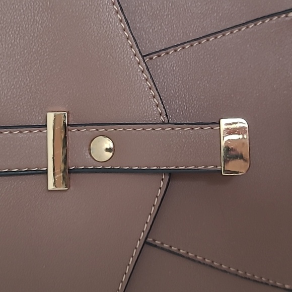 Isabelle backpack. - Picture 6 of 12